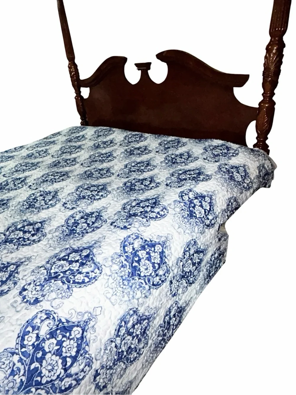 Blue & White Reversible Medallion Quilted Queen Size Cottage Farmhouse